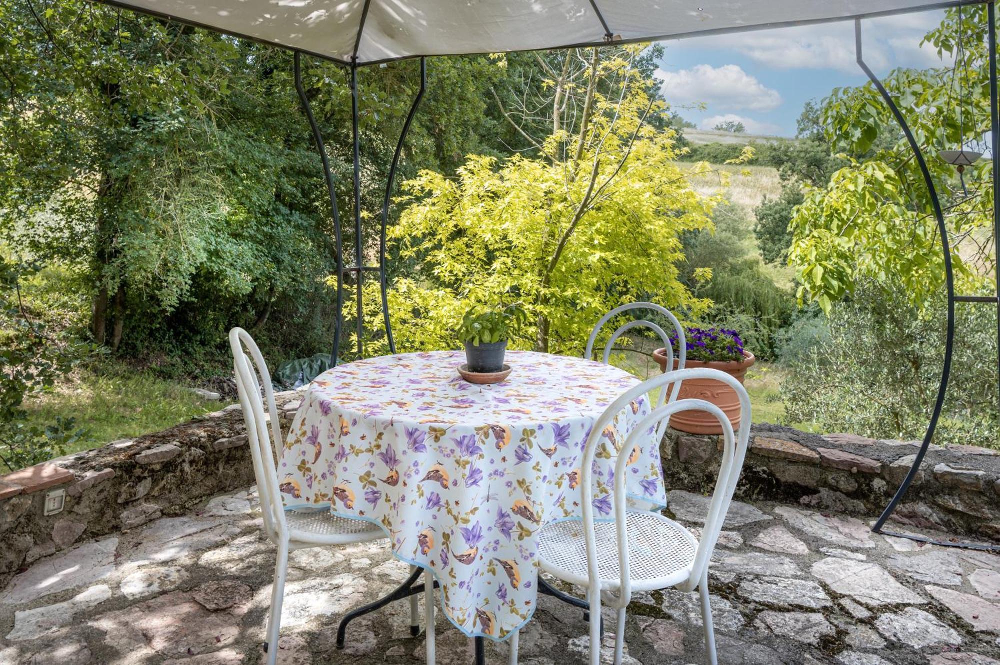 Agriturismo Bio Tra Cielo E Terra Frontignano Exteriör bild